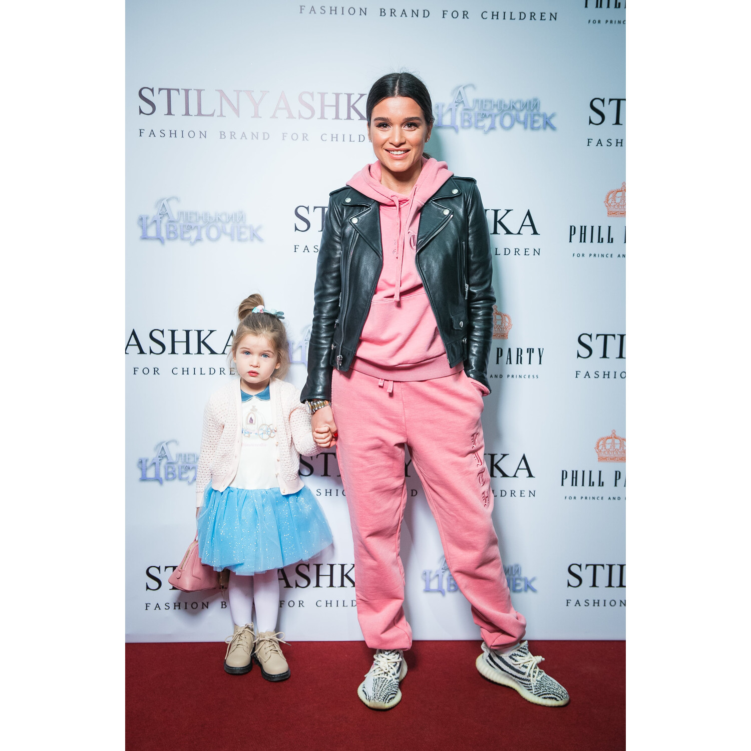 Фото Ксения Бородина с дочерью Тея на показе Stilnyashka Весна-лето 2019